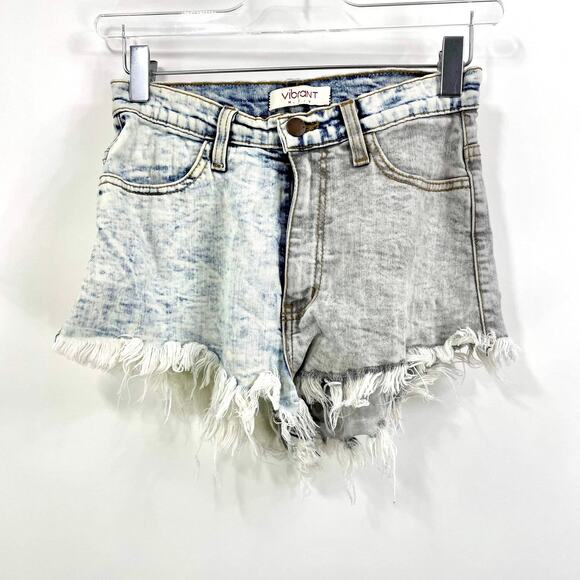 VIBRANT MIU Acid Washed Hi Rise Distressed Denim Shorts - Picture 11 of 11